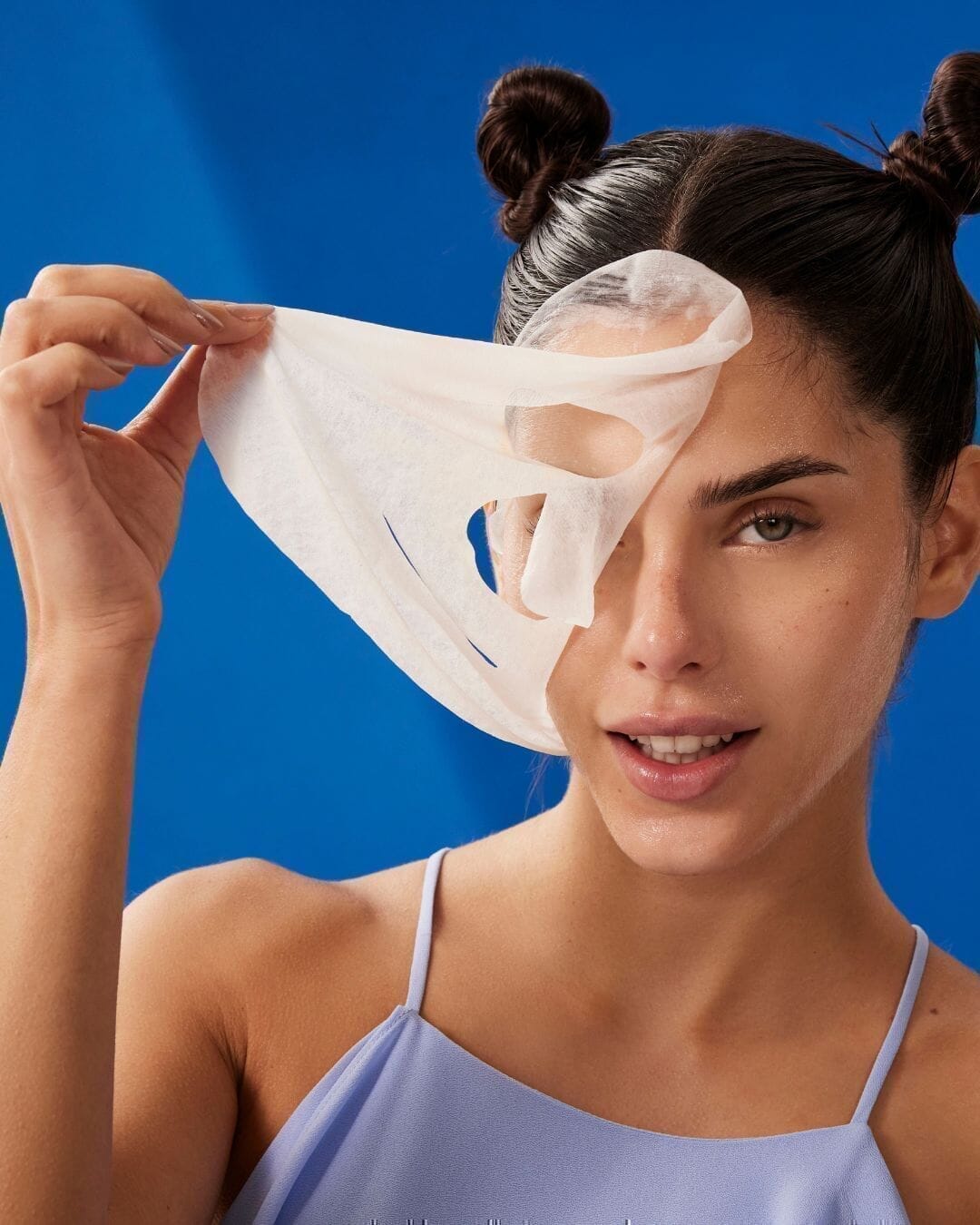 What’s the Best Time to Use a Sheet Mask? Morning vs. Night